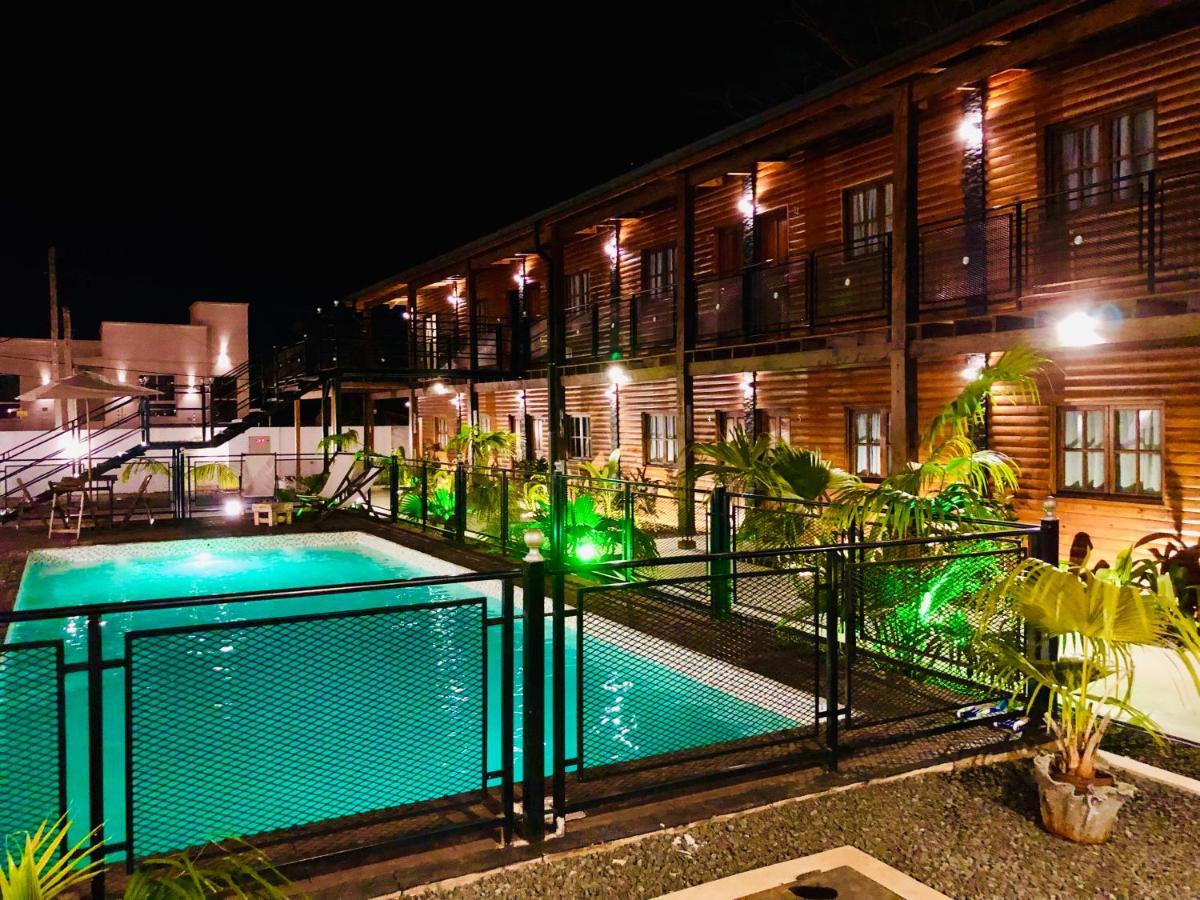 Hotel Alma Pura Puerto Iguazu Exterior photo