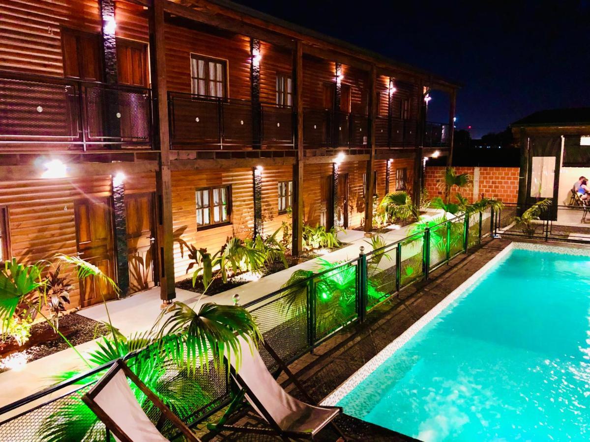 Hotel Alma Pura Puerto Iguazu Exterior photo