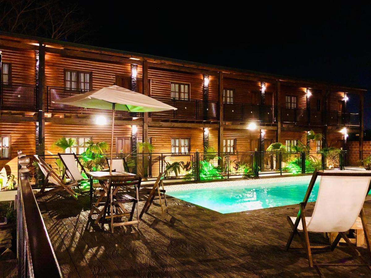 Hotel Alma Pura Puerto Iguazu Exterior photo