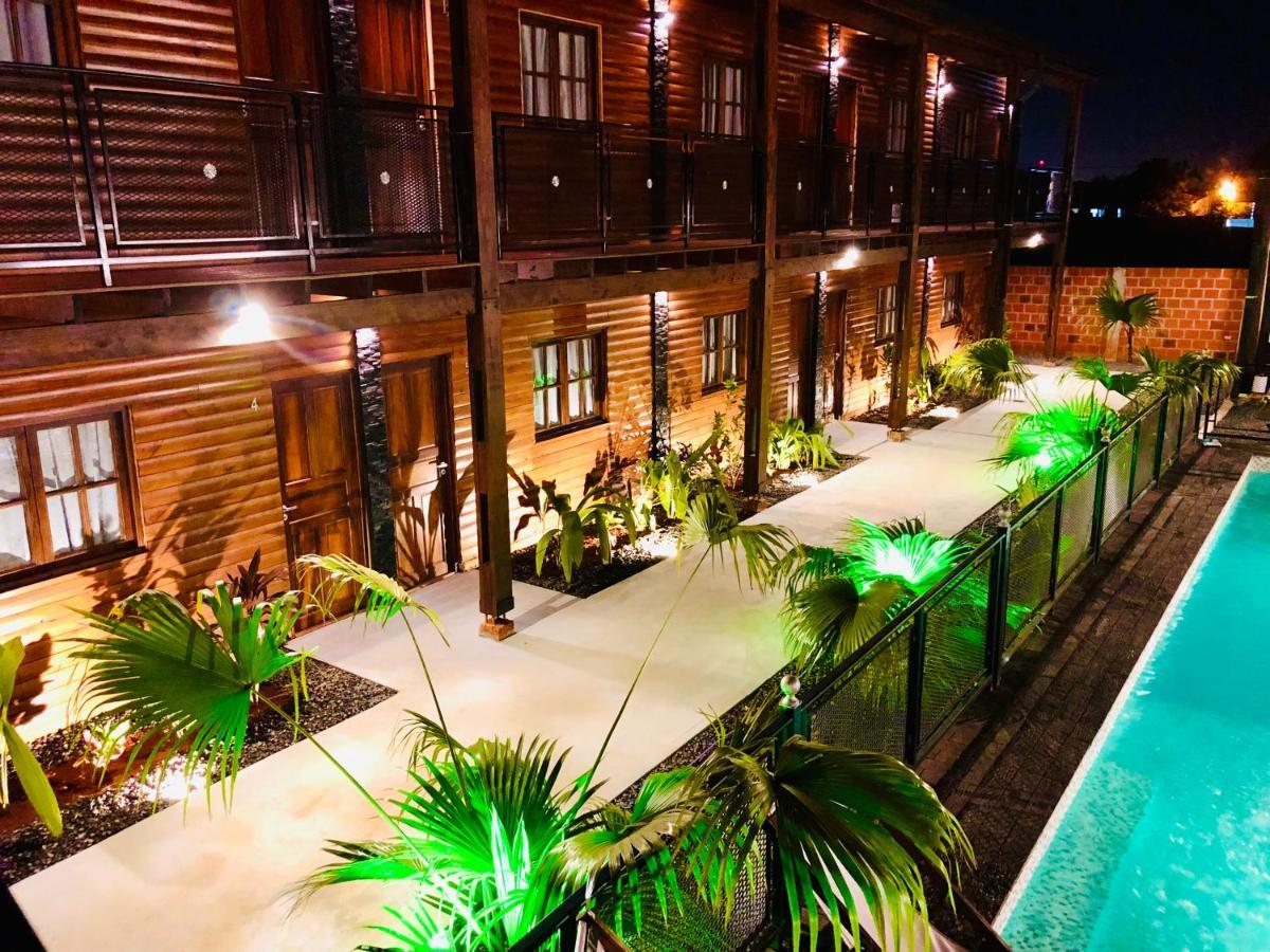 Hotel Alma Pura Puerto Iguazu Exterior photo