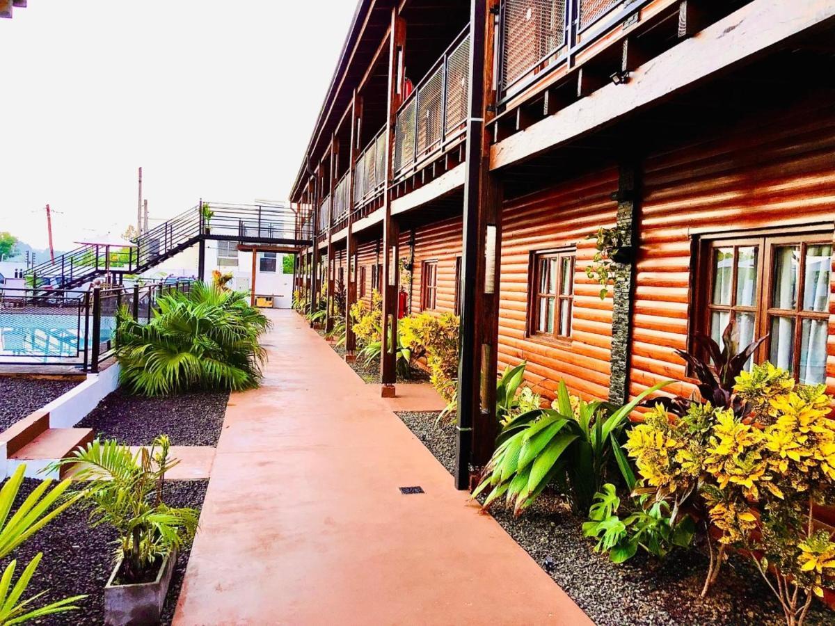 Hotel Alma Pura Puerto Iguazu Exterior photo
