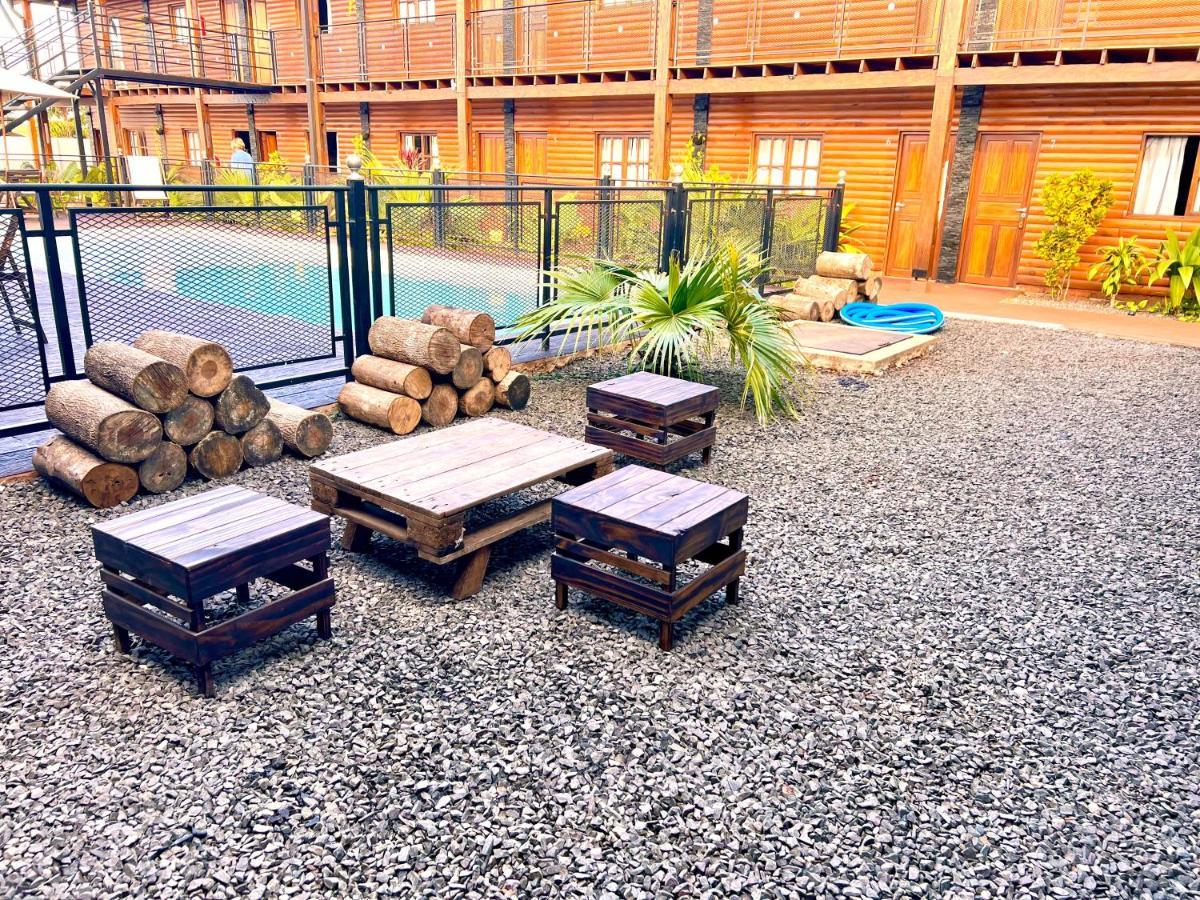 Hotel Alma Pura Puerto Iguazu Exterior photo
