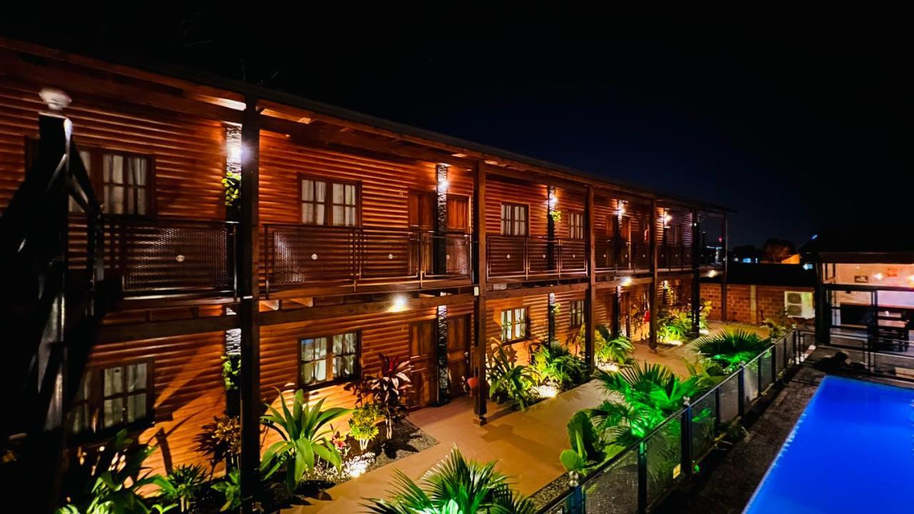 Hotel Alma Pura Puerto Iguazu Exterior photo